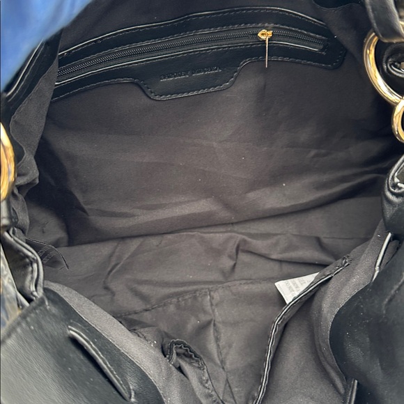 Badgley Mischka Vegan Leather Slouchy Bucket Crossbody Shoulder Bag NWT $149 - Picture 10 of 10